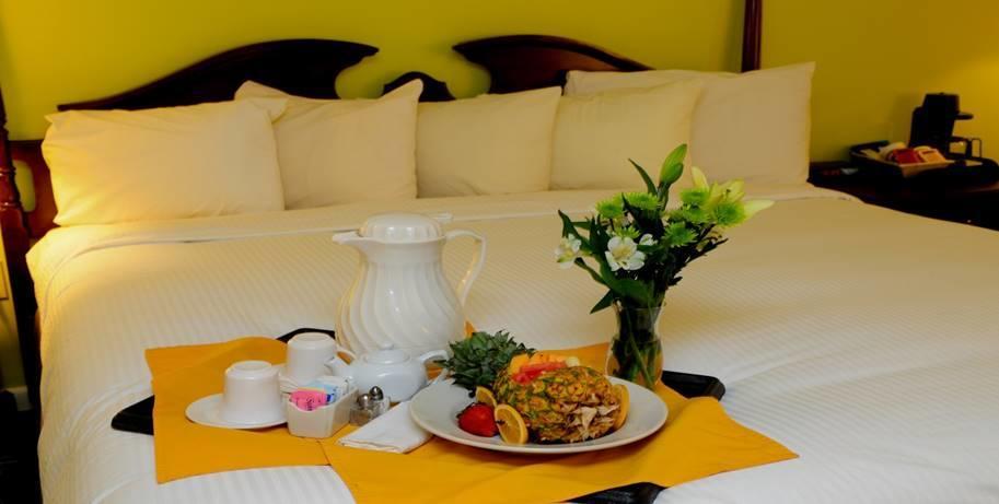 The Inn At Reading Hotel & Conference Center Bilik gambar