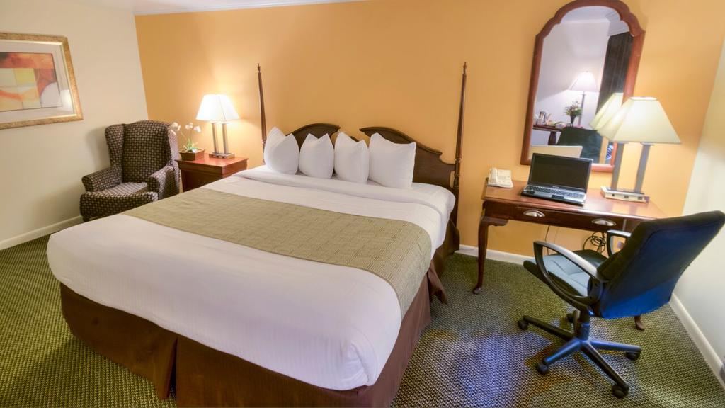 The Inn At Reading Hotel & Conference Center Bilik gambar