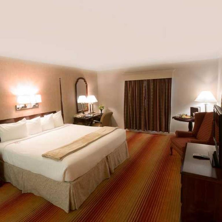 The Inn At Reading Hotel & Conference Center Luaran gambar
